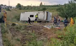 Isparta'da yolcu midibüsü devrildi: 4 ölü