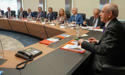 CHP’de Özgür Çelik dahil çok sayıda il başkanı disipline sevk edildi, yönetimler feshedildi