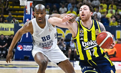 Fenerbahçe Beko, Anadolu Efes'i tek farkla mağlup ederek seride durumu 2-0 yaptı