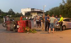 Antalya Serik’te trafik kazası: Elektrikli motosikletteki 4 kişi yaralandı