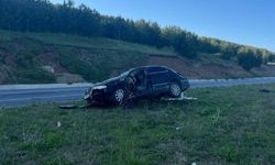 Ardahan-Göle yolundaki trafik kazasında otomobil devrildi: 25 yaşındaki sürücü hayatını kaybetti