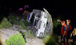 Balıkesir'de trafik kazası: Kazdağları yolunda kamyon devrildi, 1 ölü 1 yaralı