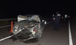 Kırıkkale Keskin’de trafik kazası: Emniyet şeridindeki otomobile çarpan araçtaki 6 kişi yaralandı