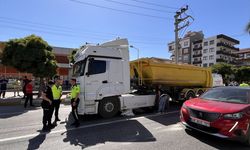 Muğla trafik kazası: Milas’ta yolun karşısına geçen Mehmet Aydın tırın çarpmasıyla hayatını kaybetti