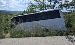 Söğüt’te yolcu midibüsü yoldan çıktı: Bilecik trafik kazasında 4 yaralı