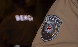 Ankara'da elinde bıçakla arkadaşını kovalayan kişiyi bekçi etkisiz hale getirdi