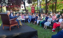 Arınç: “Eskiden 'Fırıldak Kubi’ler üç-beş kişiydi. Şimdi akşam ‘asla gitmem’ diyen adam sabah kapağı atıyor”
