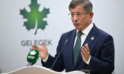 Davutoğlu’ndan Millî Takım eleştirilerine tepki: "Şahsiyetlerini hedef almak sağlıksız"