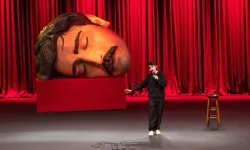 Deniz Göktaş kimdir, kaç yaşında? Komedyenin kariyeri, eğitimi ve gösterileri. Deniz Göktaş stand up gösterisi Ölü Deniz