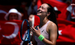 Milli raket Zeynep Sönmez Eastbourne Açık'ta çeyrek finale yükseldi