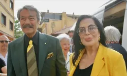 Sultangazi’de sevenleriyle buluşan Türkan Şoray 'Kadir İnanır' sorusuna yanıt verdi