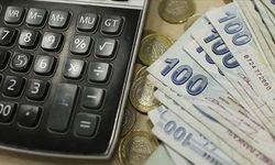 Kredi hacmi artarken KKM’de erime sürüyor