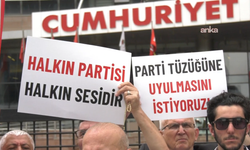 CHP Ankara Gönüllüler Platformu’ndan genel merkez önünde olağanüstü kurultay çağrısı