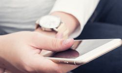 YKS’de kopya iddiası: Telefonla yapay zeka kullanarak soru çözdüğü tespit edildi