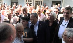 Özgür Özel: 40 gün içinde bu kurultayın yapılmasını ve çağrı heyeti istiyoruz