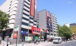 Çankaya Belediyesi önünde 'demokrasi nöbeti' sürüyor