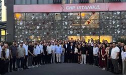 CHP İstanbul Gençlik Kolları yönetimi istifa ederek Yeni Parti'ye katıldı