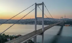 İstanbul'da 15 Temmuz Şehitler Köprüsü trafiğe kapatıldı: Metrobüs güzergâhı değişti