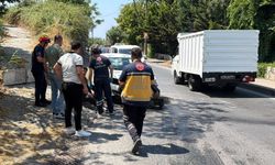 Küçükçekmece trafik kazası: Kaldırıma çarpan otomobil devrildi