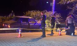 Muğla Seydikemer’de trafik kazası: Otomobil çöp konteynerine çarptı, sürücü hayatını kaybetti