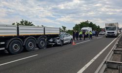 SON DAKİKA: Karabük Eskipazar'da tırla otomobilin çarpıştığı trafik kazasında 1 ölü, 8 yaralı