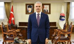 Görevden alınan Ardahan Valisi Mehmet Fatih Çiçekli için imza kampanyası başlatıldı