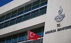 AYM: Noterlik düzenlemesi ve savunma hakkı hükmü iptal edildi