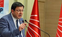 Çanakkale Belediye Başkanı Muharrem Erkek, Özgür Özel’in kuracağı partiye katılacağını açıkladı