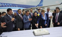Bakü-Kars direkt uçak seferleri başladı: İlk uçak törenle karşılandı