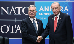 İngiltere Başbakanı Starmer, Erdoğan'ın NATO Zirvesi sonrası verdiği tabancayı Türkiye'de bıraktı
