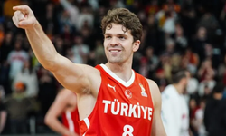 Dallas Mavericks, milli basketbolcu Tarık Biberovic'i kadrosuna kattı