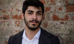 Doğu Eroğlu duyurdu: Gazeteci Hazar Dost gözaltına alındı