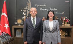 Edirne Belediye Başkanı Filiz Gencan, YENİ Parti'ye geçtiğini açıkladı