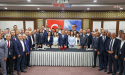 Özgür Özel, il başkanlarıyla buluştu: Türkiye’de yeni bir yapı inşa ediliyor