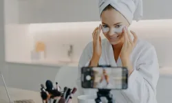 Dijital reklamlarda yeni dönem yarın başlıyor: Yapay zekâlı reklam ve sahte indirime sıkı denetim