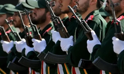 İran Devrim Muhafızları: ABD üssündeki savaş uçakları hedef alındı