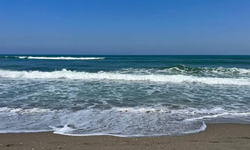 Karadeniz'de fırtına alarmı: Kastamonu'nun dört ilçesinde deniz yasağı
