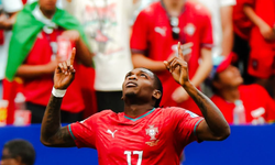 Galatasaray ve Fenerbahçe'nin transfer kapışması: Rafael Leao kararını ne zaman veriyor?