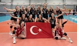 18 Yaş Altı Kadın Milli Voleybol Takımı Avrupa ikincisi oldu