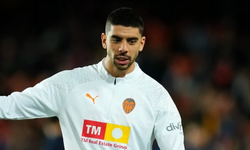 Trabzonspor'da savunmaya Cenk Özkacar takviyesi
