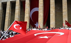 İçişleri Bakanlığından 30 Ağustos paylaşımı: Atatürk ve silah arkadaşları anıldı