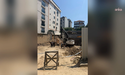 Çekmeköy’de inşaat kazısında hafriyat çöktü: Tedbir amaçlı 32 kişi tahliye edildi