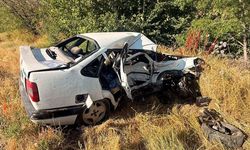 SON DAKİKA: Afyon'da iki arabanın çarpıştığı trafik kazasında 1 ölü, 4 yaralı