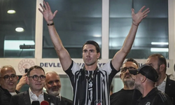 Serdal Adalı duyurdu: Beşiktaş’ta Dusan Vlahovic'in lisansı için İtalya'dan izin bekleniyor