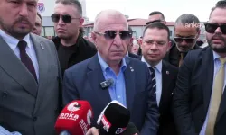 Ümit Özdağ, Sinem Dedetaş ve Oğuzhan Uğur'u cezaevinde ziyaret etti