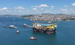 "Saipem 7000" Boğaz’da: 135 metrelik platform yüksekliği 57 metreye düşürüldü