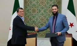Suriye'de dikkat çeken atama: Ahmed Şara, Mazlum Abdi'yi cumhurbaşkanlığı danışmanı yaptı