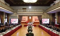 AKP "Çerçeve Yasa" teklifi için basına kapalı toplandı