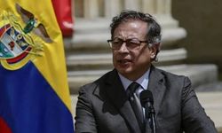 Kolombiya'da yaşanan orman yangınına ilişkin Eski Cumhurbaşkanı Gustavo Petro'dan "Büyük İsrail Projesi" iddiası