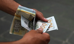İran'da dolar kuru tarihi seviyeye ulaştı